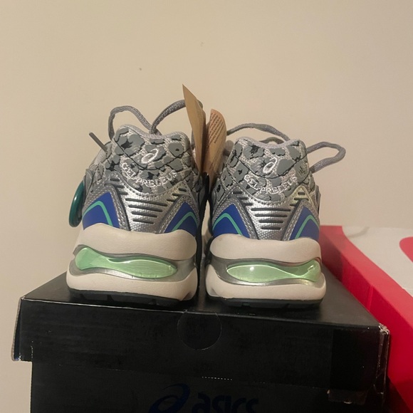 Asics Awake NY x Gel Preleus - Picture 2 of 6